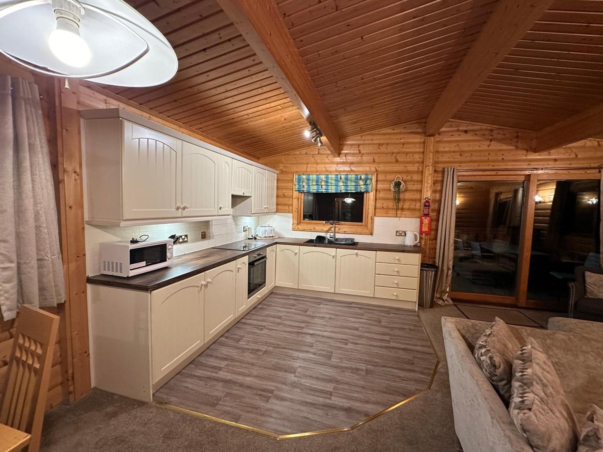 Bamboo Retreat Villa Louth  Bagian luar foto